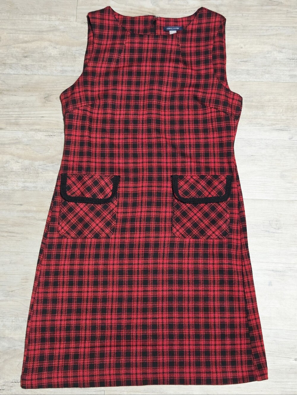 Tommy Hilfiger Red Black Plaid Sleeveless Sheath Dress Pockets Size 10